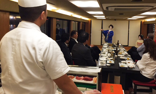 【料理・ドリンクOP】目の前で握る 高級江戸前寿司パフォーマンス画像