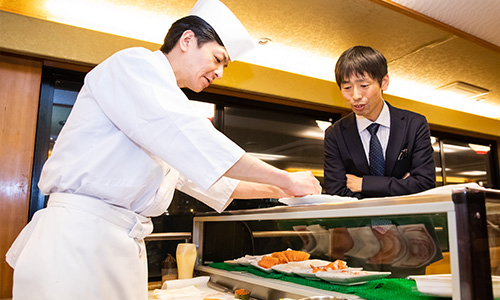 【料理・ドリンクOP】目の前で握る 高級江戸前寿司パフォーマンス画像