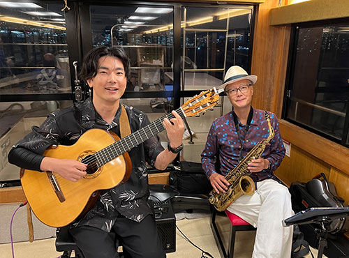 お客様の声-サックスプレーヤー・三四郎さんと、ギタープレーヤー・河野太郎さん