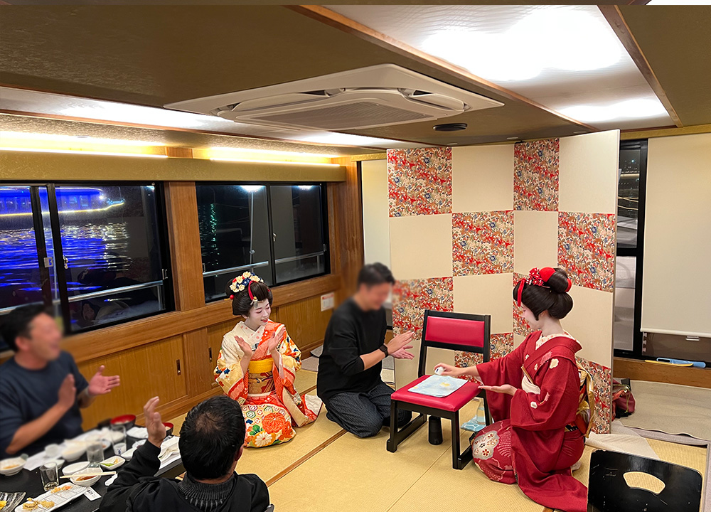 伝統舞踊とお座敷遊び