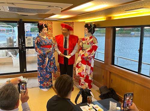 貸切屋形船でお祝いの席を彩る浅草振袖さんのおもてなし［2026年7月］